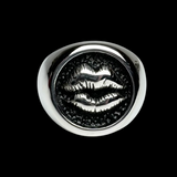Kiss of Life or Death Ring