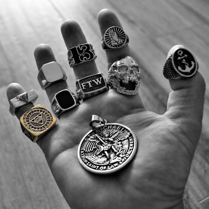 BIG GOLDEN MASONIC RING Rebelger