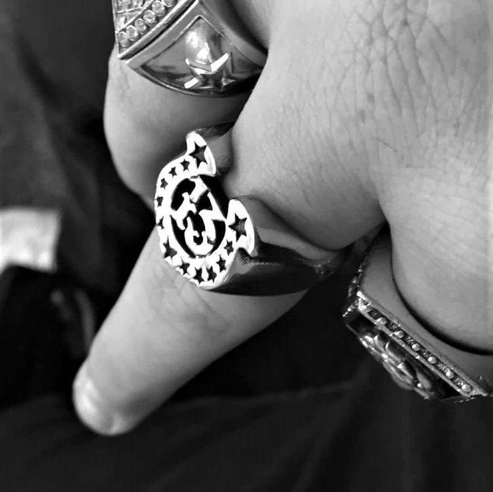 horseshoe-stars-ring-rings-
