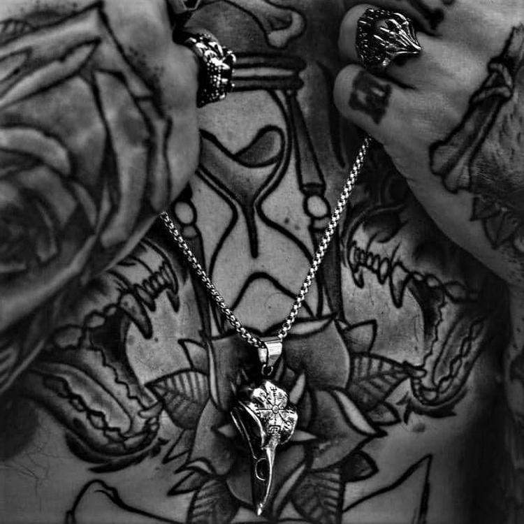 VINTAGE RAVEN SKULL NECKLACE - Rebelger.com